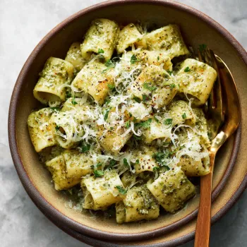 Easy Pesto Pasta Dish recipe