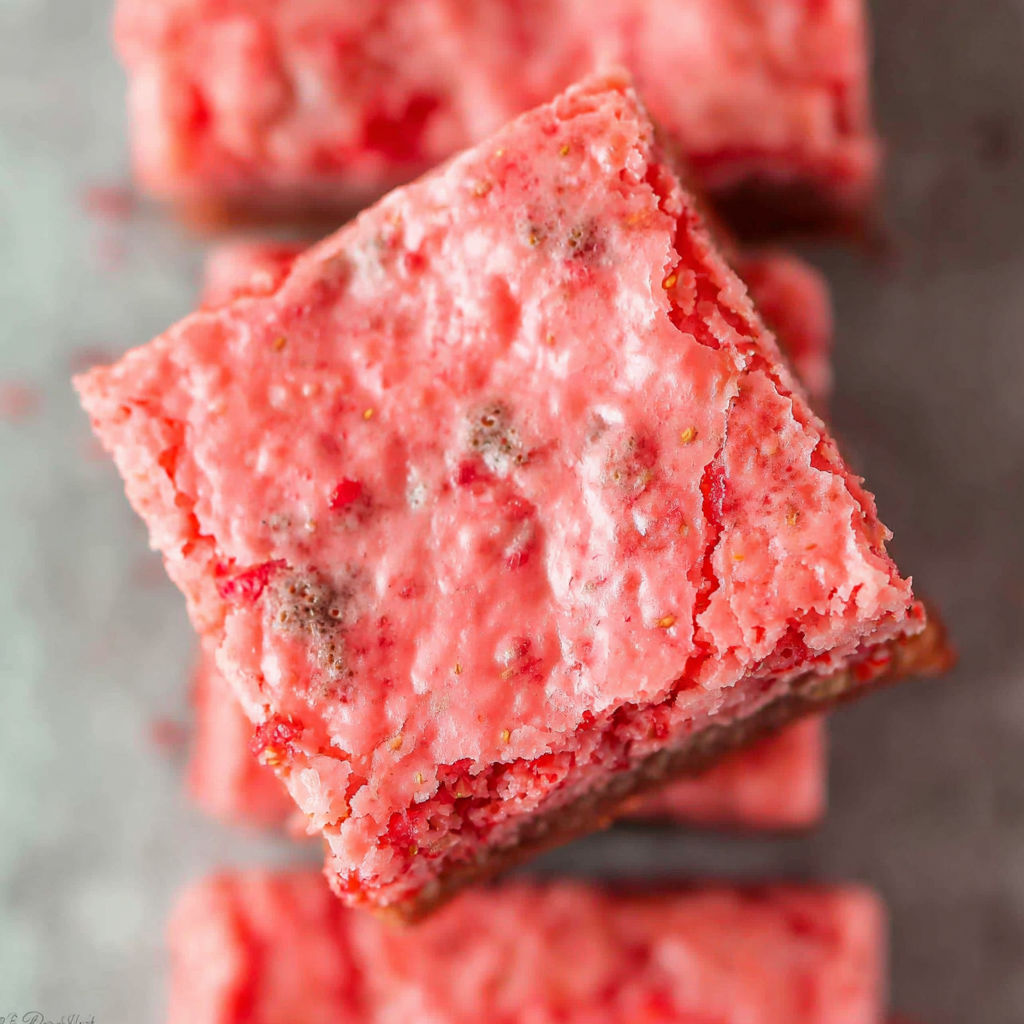 Easy Strawberry Brownies recipe